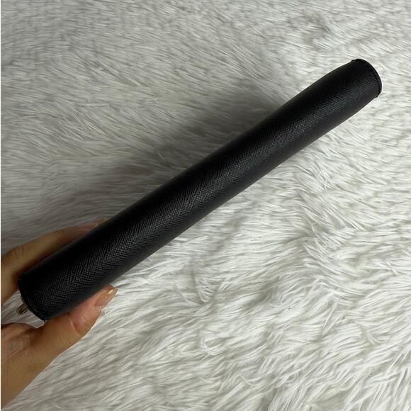 Michael Kors Black Zip Around Wallet - Picture 3 of 9